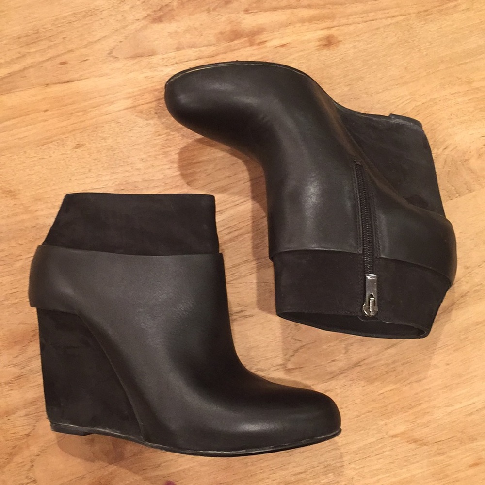 vince ankle boots